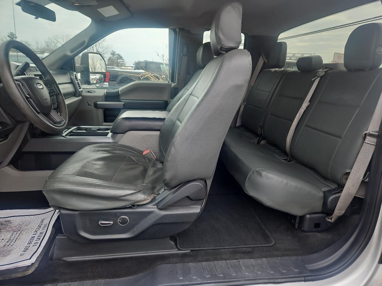 Ford Super Duty F-250 SRW XLT 4WD SuperCab 6.75' Box 2017