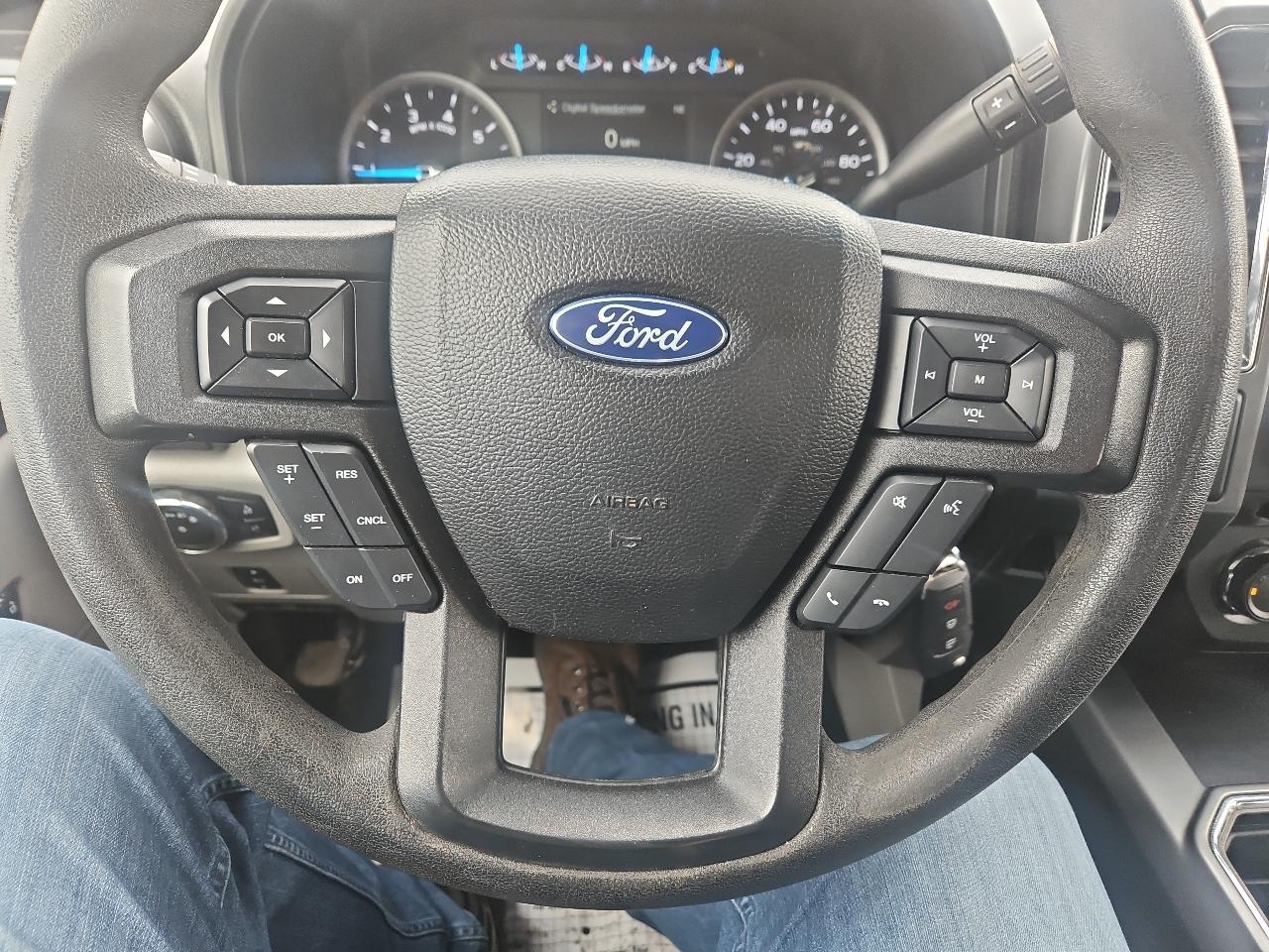 Ford Super Duty F-250 SRW XLT 4WD SuperCab 6.75' Box 2017