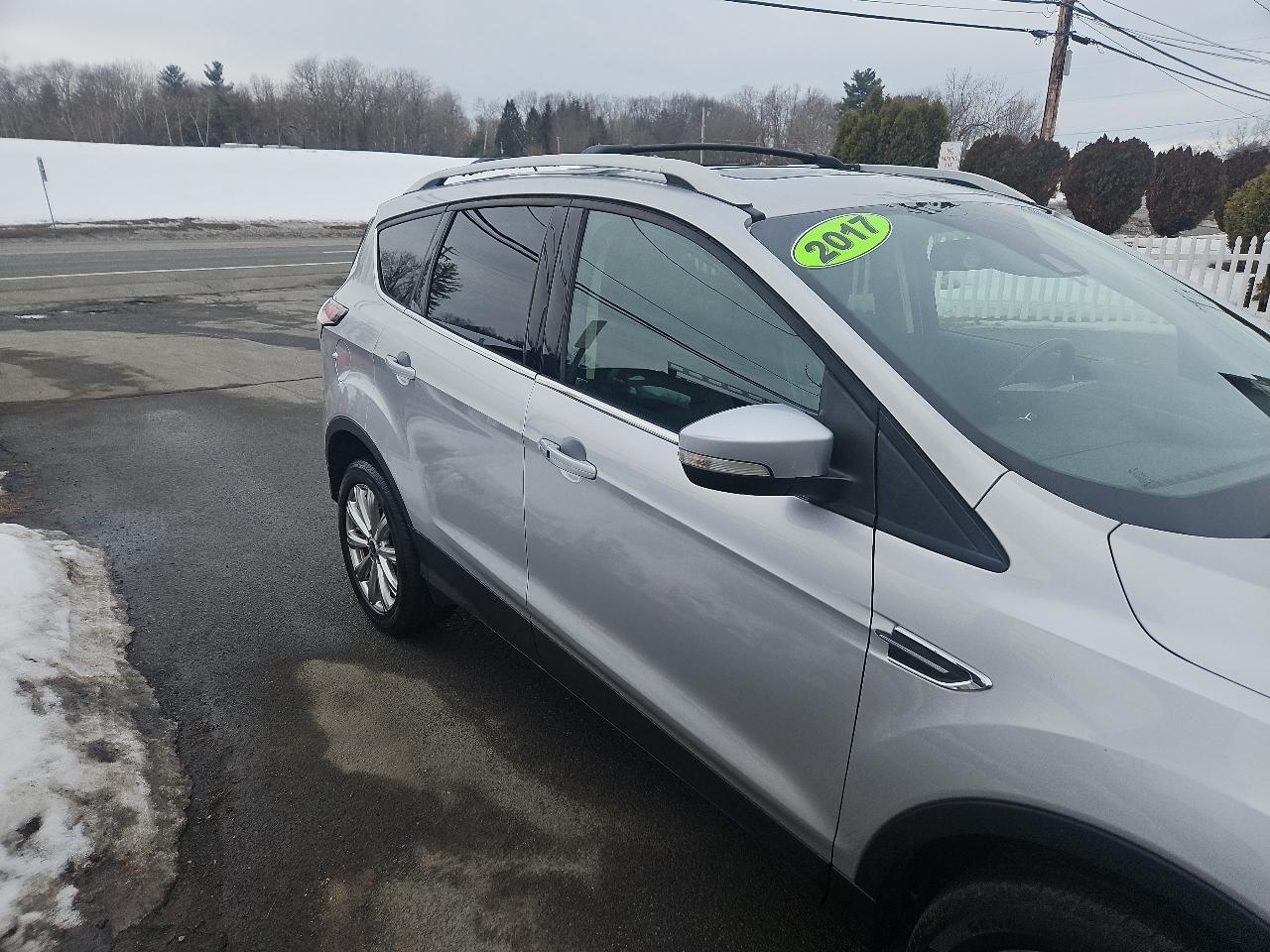 Ford Escape Titanium 4WD 2017