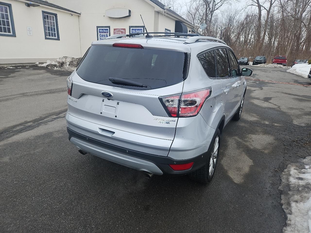 Ford Escape Titanium 4WD 2017
