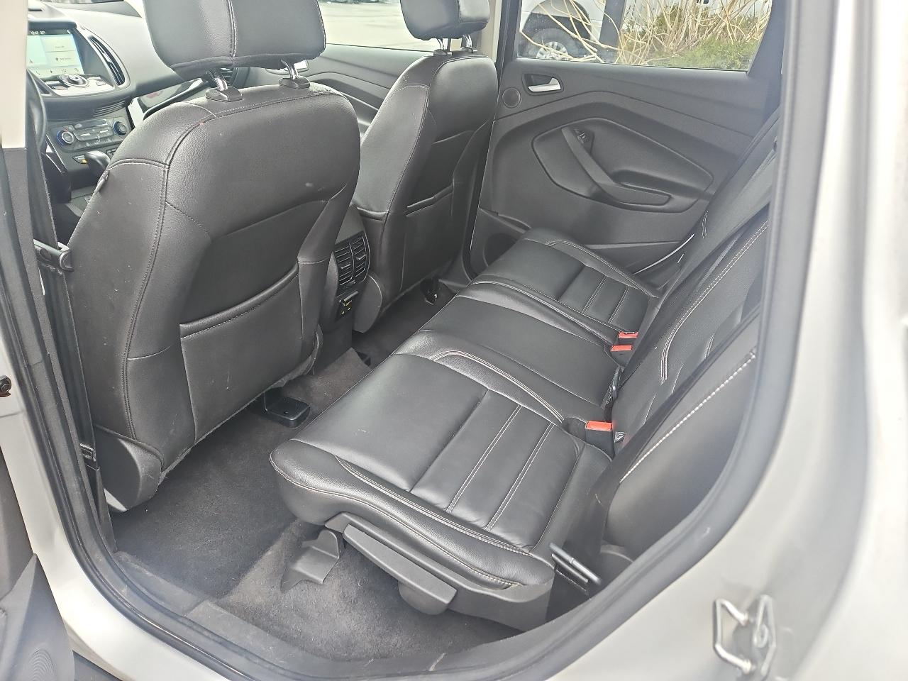 Ford Escape Titanium 4WD 2017