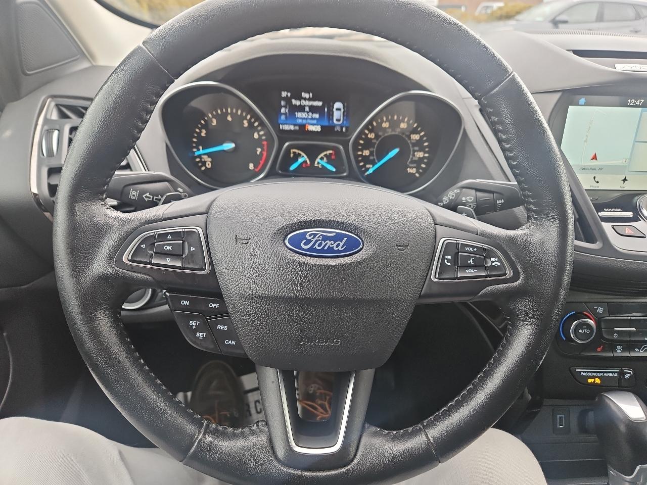 Ford Escape Titanium 4WD 2017