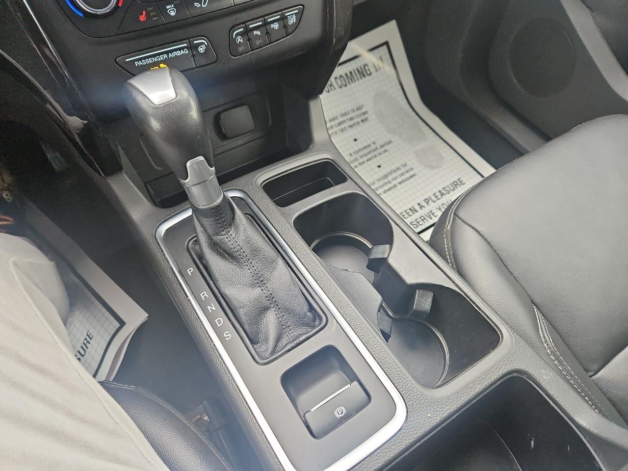 Ford Escape Titanium 4WD 2017