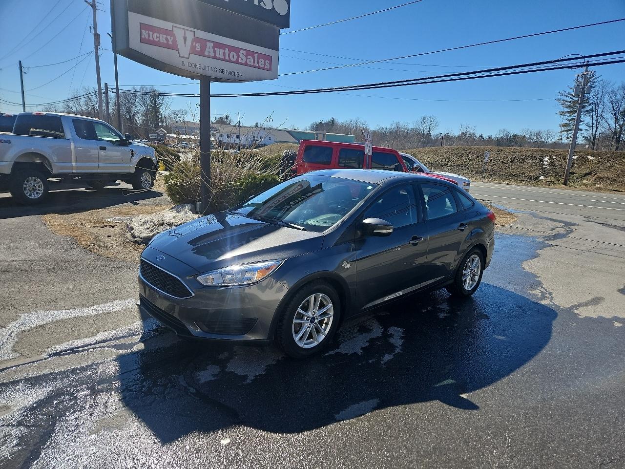 Ford Focus SE Sedan 2018