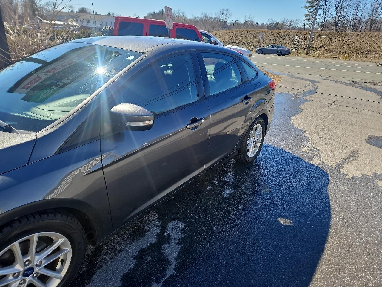 Ford Focus SE Sedan 2018