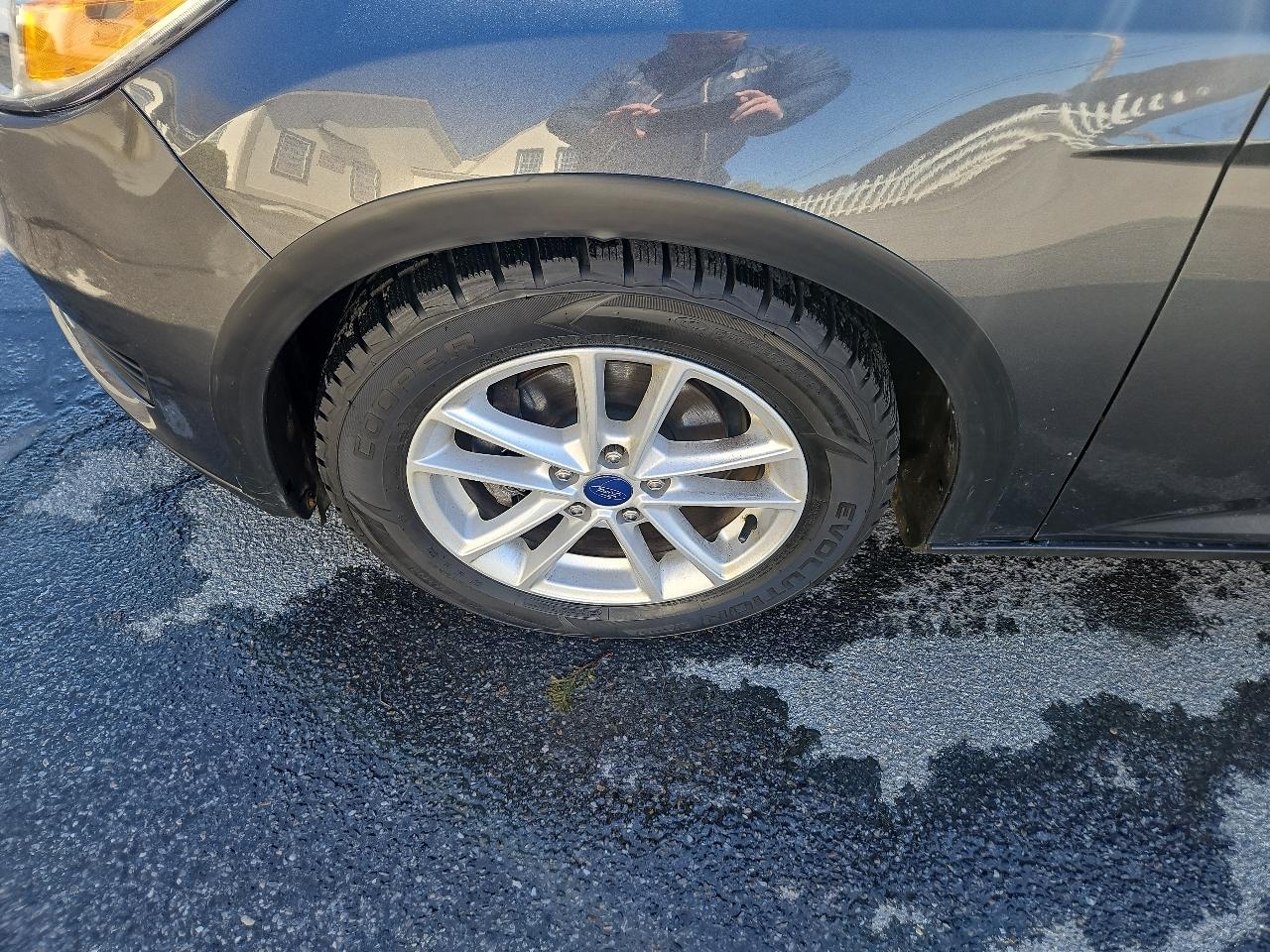 Ford Focus SE Sedan 2018