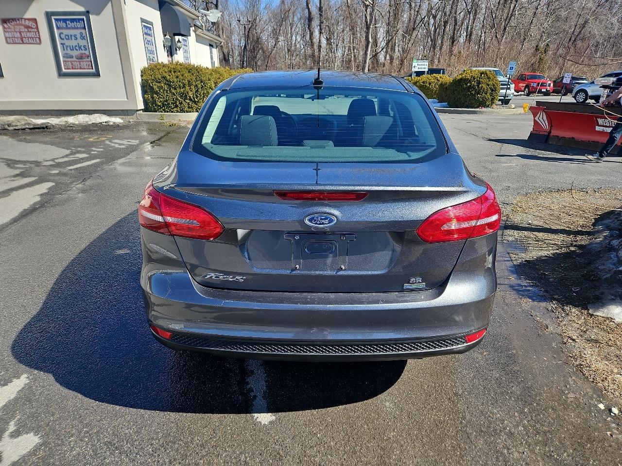 Ford Focus SE Sedan 2018