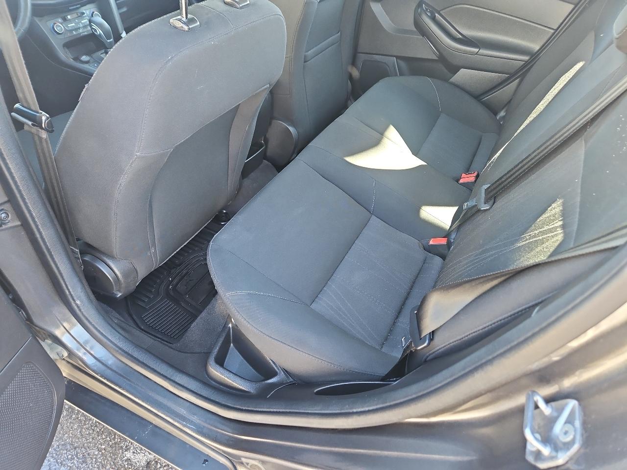 Ford Focus SE Sedan 2018