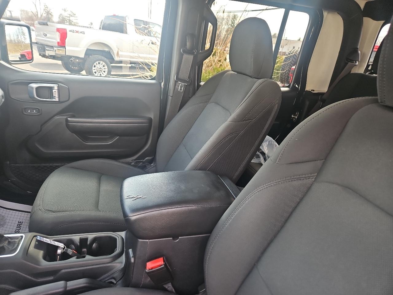 Jeep Gladiator Sport S 4x4 2021