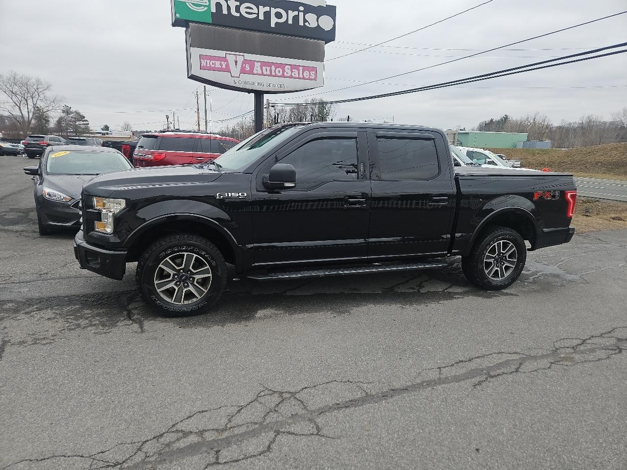 Ford F-150 4WD SuperCrew 145" XLT 2016