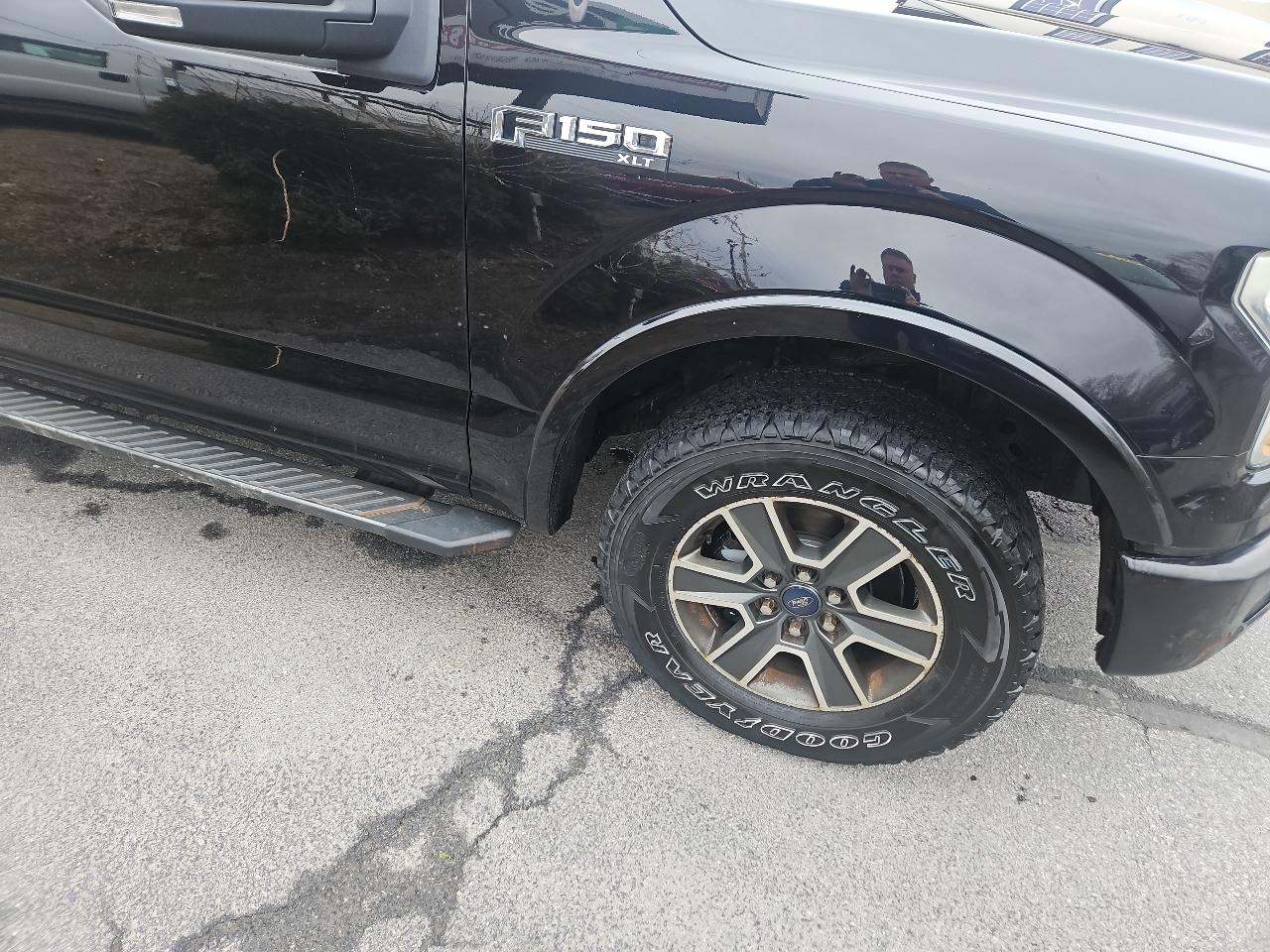 Ford F-150 4WD SuperCrew 145" XLT 2016