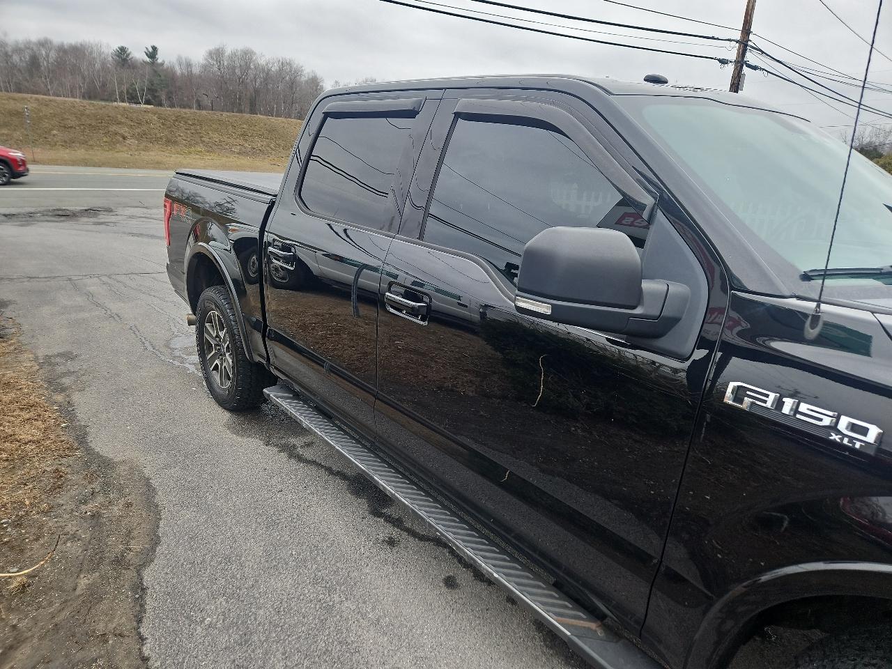 Ford F-150 4WD SuperCrew 145" XLT 2016