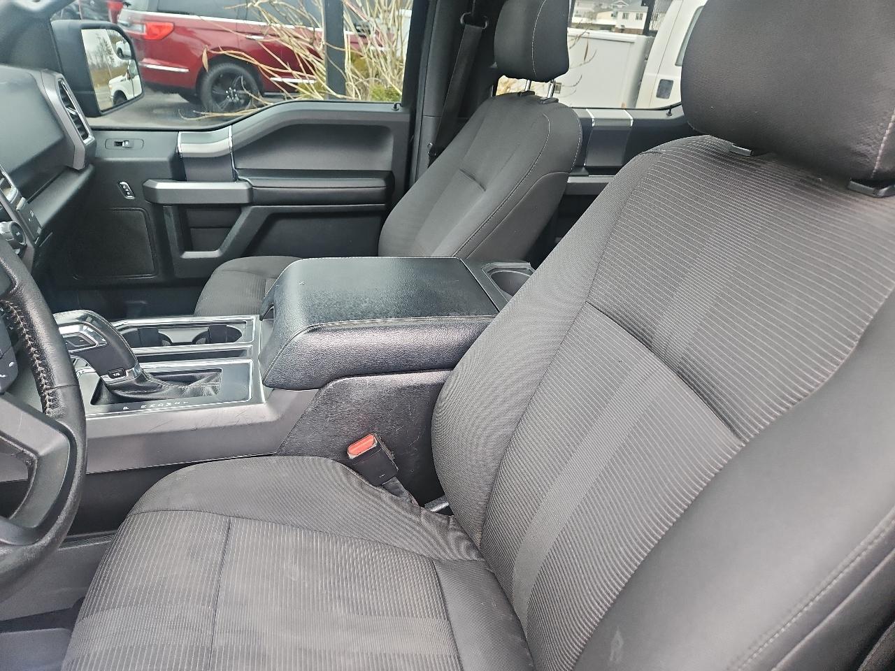 Ford F-150 4WD SuperCrew 145" XLT 2016