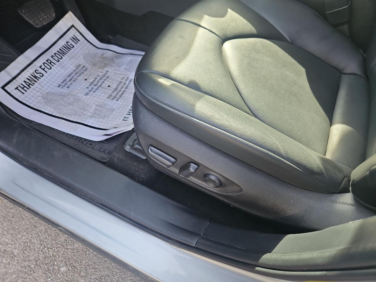 Toyota Highlander XLE AWD (Natl) 2023