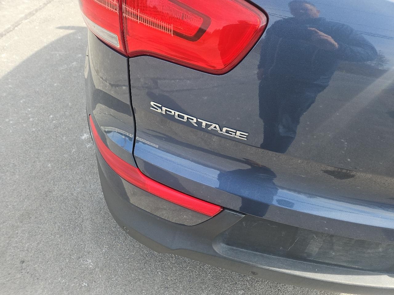 Kia Sportage AWD 4dr EX 2016