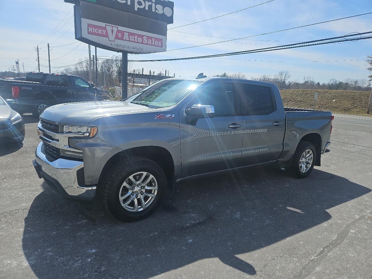 Chevrolet Silverado 1500 4WD Crew Cab 147" LT 2019