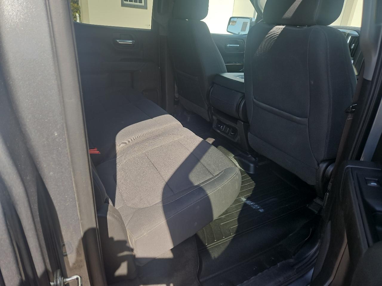 Chevrolet Silverado 1500 4WD Crew Cab 147" LT 2019