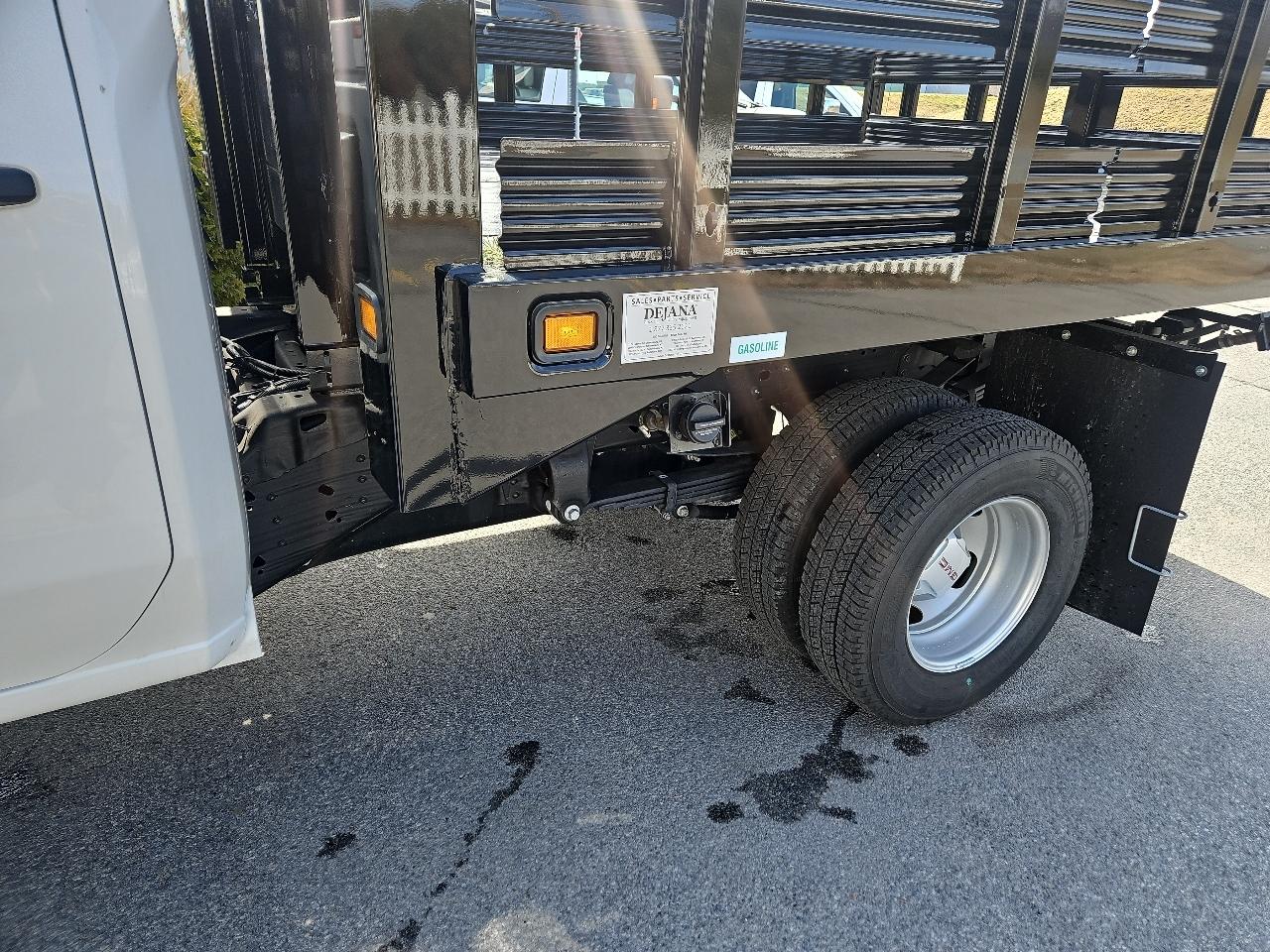 GMC Sierra 3500HD CC 4WD Crew Cab 177" WB, 60" CA Pro 2025