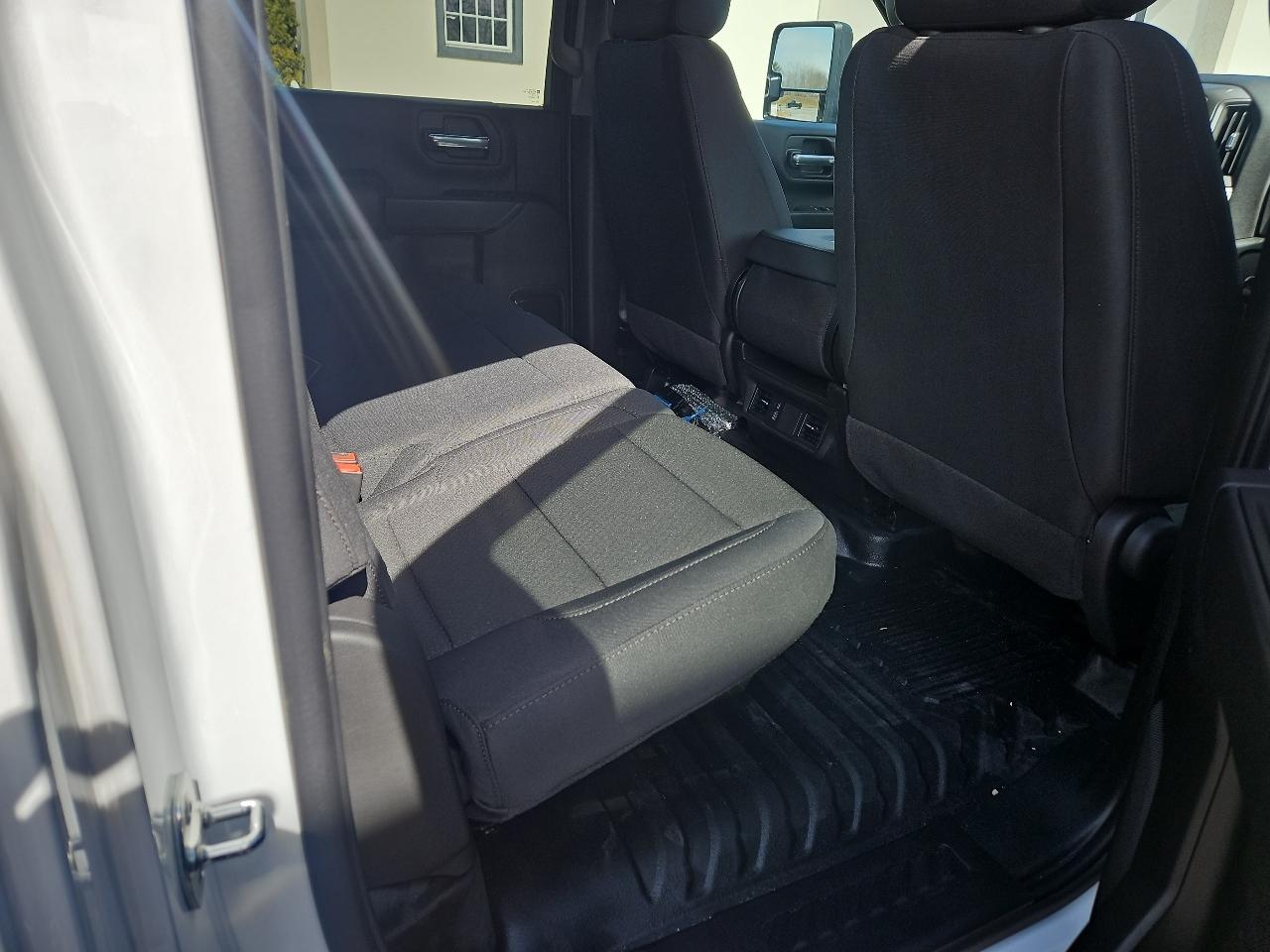 GMC Sierra 3500HD CC 4WD Crew Cab 177" WB, 60" CA Pro 2025