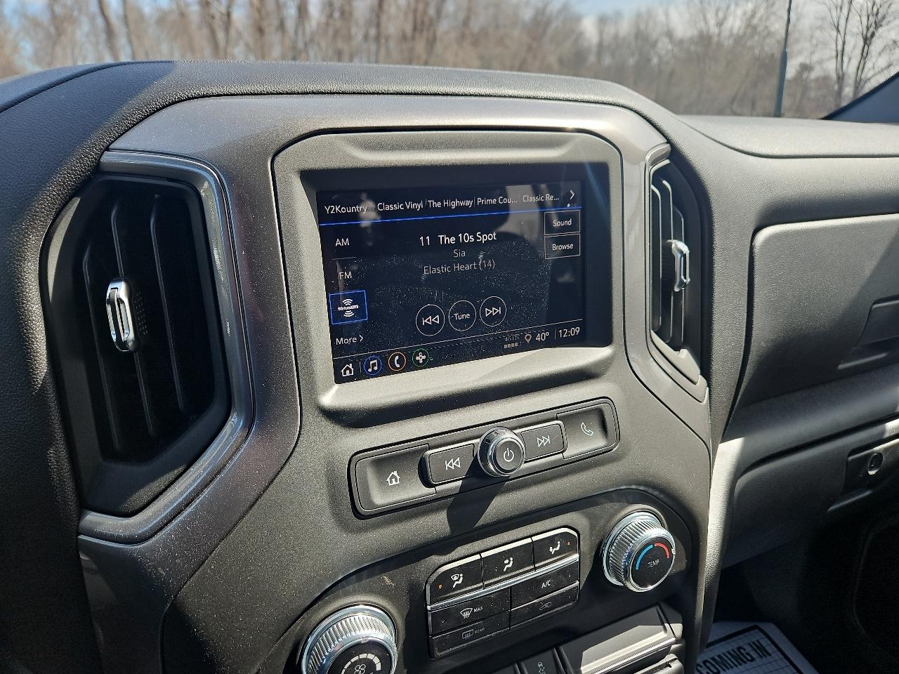 GMC Sierra 3500HD CC 4WD Crew Cab 177" WB, 60" CA Pro 2025