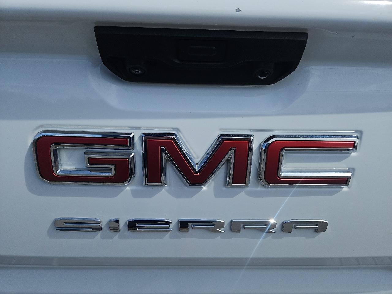 GMC Sierra 1500 4WD Reg Cab 140" Pro 2025