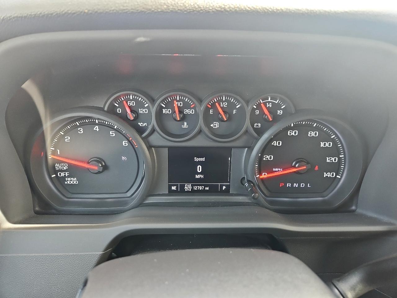 GMC Sierra 1500 4WD Reg Cab 140" Pro 2025