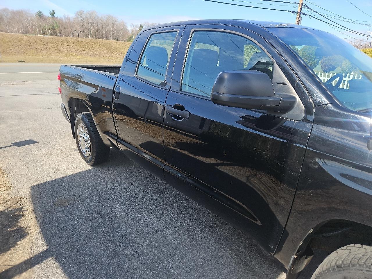 Toyota Tundra 4WD Truck Double Cab 4.6L V8 6-Spd AT SR5 (Natl) 2016