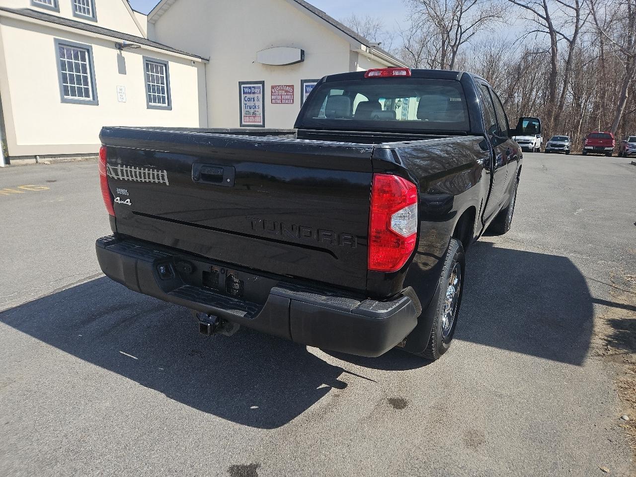 Toyota Tundra 4WD Truck Double Cab 4.6L V8 6-Spd AT SR5 (Natl) 2016
