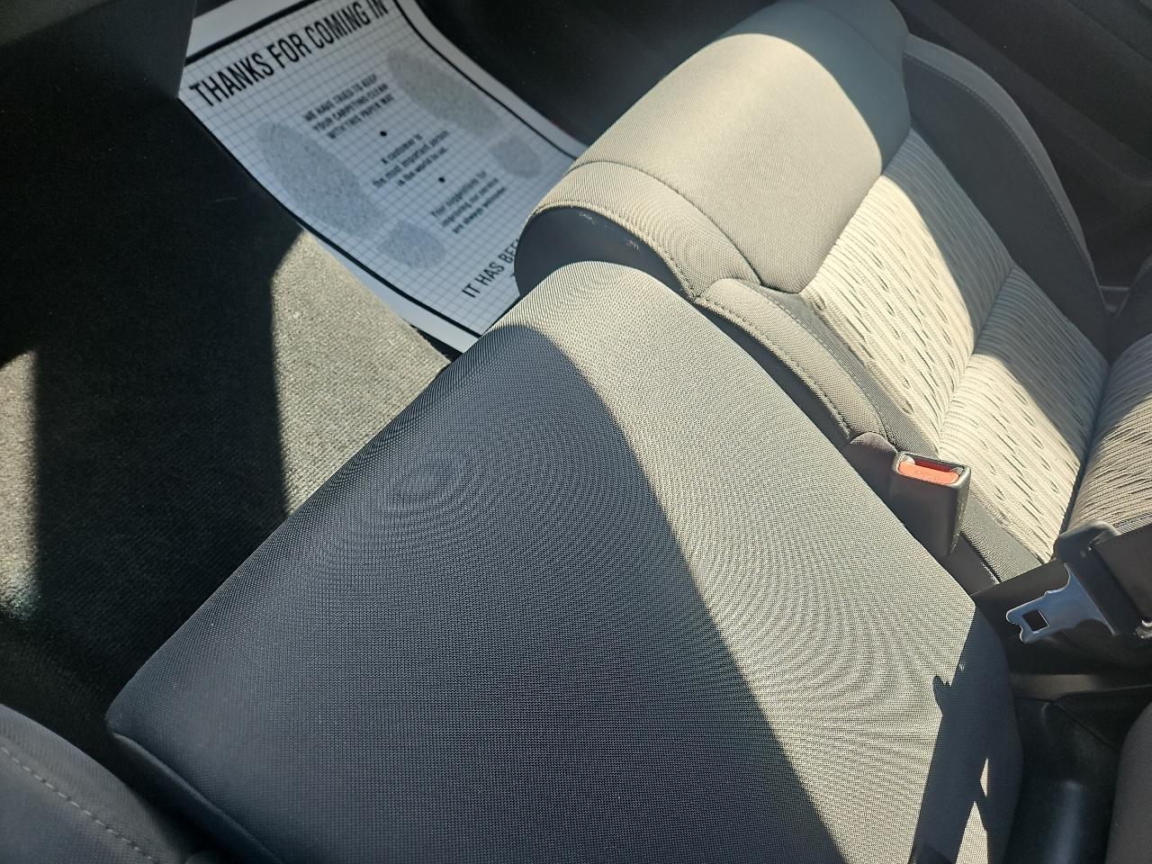 Toyota Tundra 4WD Truck Double Cab 4.6L V8 6-Spd AT SR5 (Natl) 2016