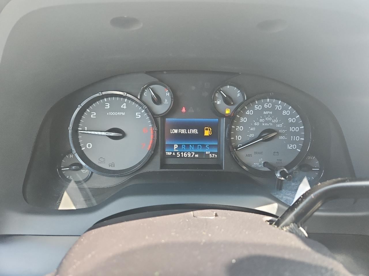 Toyota Tundra 4WD Truck Double Cab 4.6L V8 6-Spd AT SR5 (Natl) 2016