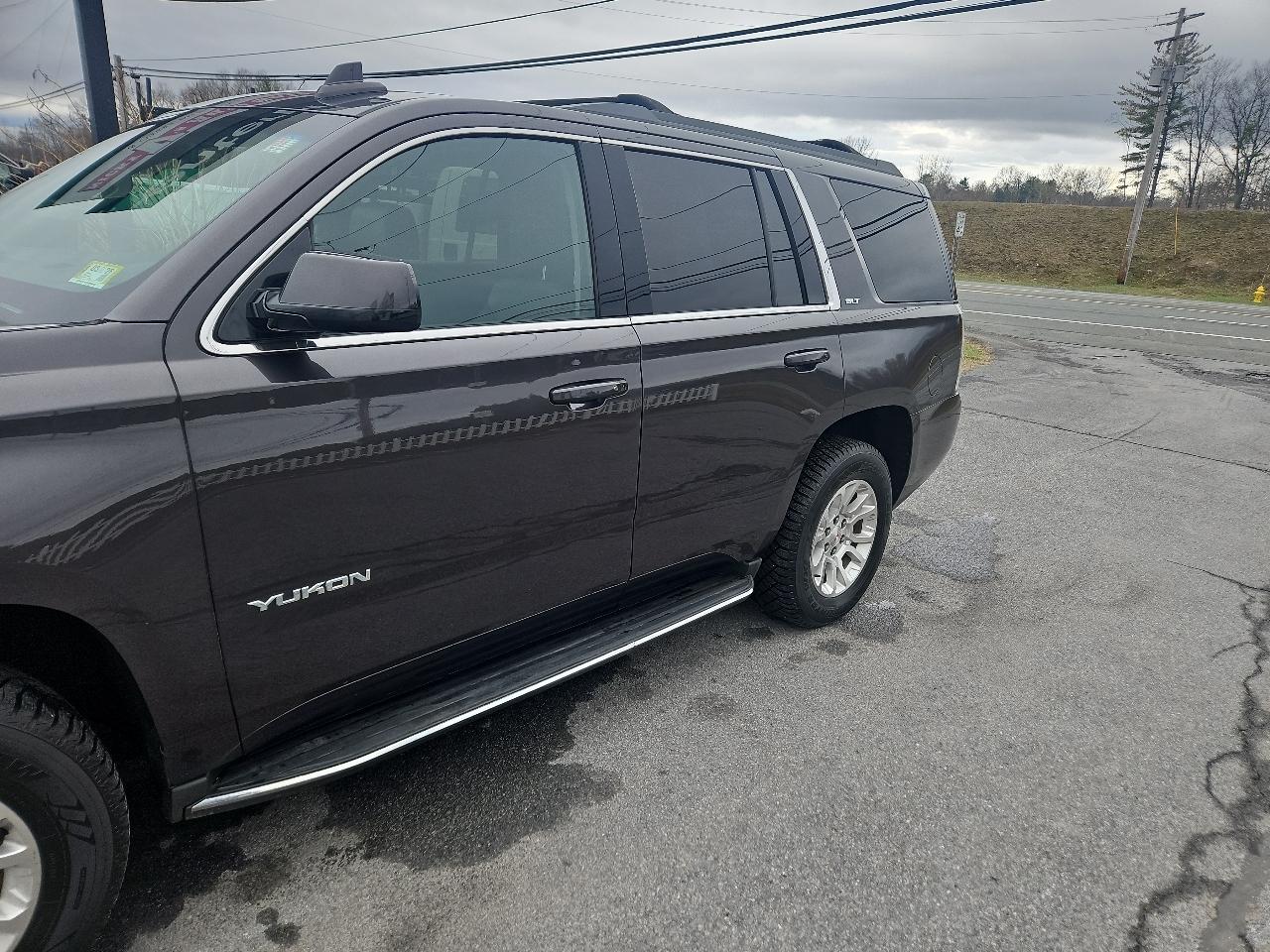 GMC Yukon 4WD 4dr SLT 2017