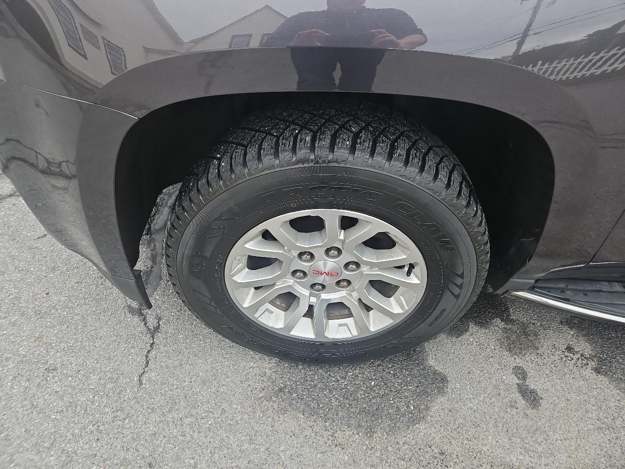 GMC Yukon 4WD 4dr SLT 2017