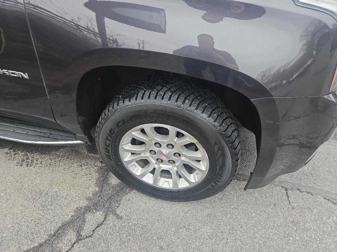 GMC Yukon 4WD 4dr SLT 2017