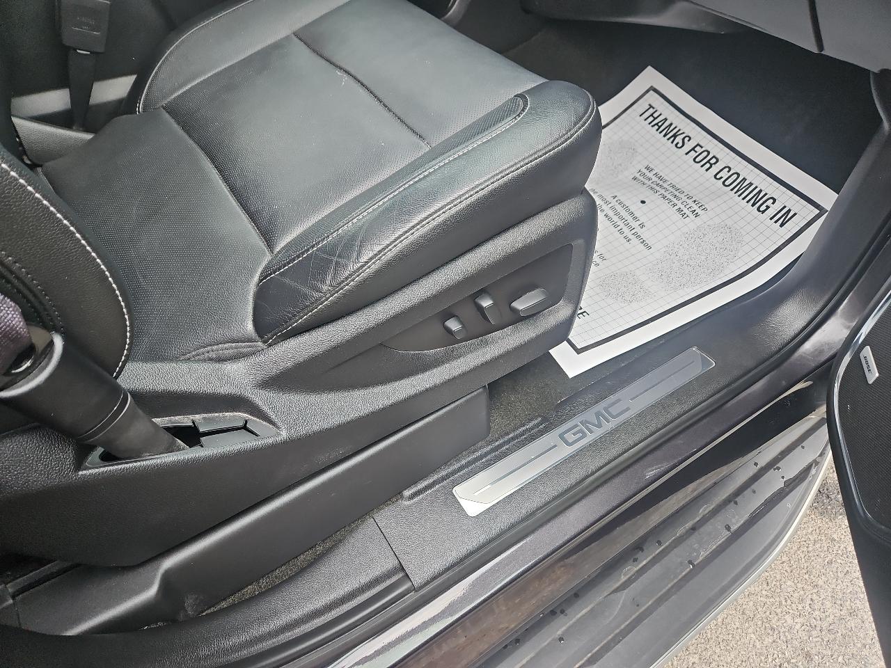 GMC Yukon 4WD 4dr SLT 2017