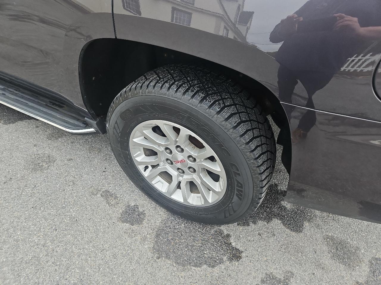 GMC Yukon 4WD 4dr SLT 2017