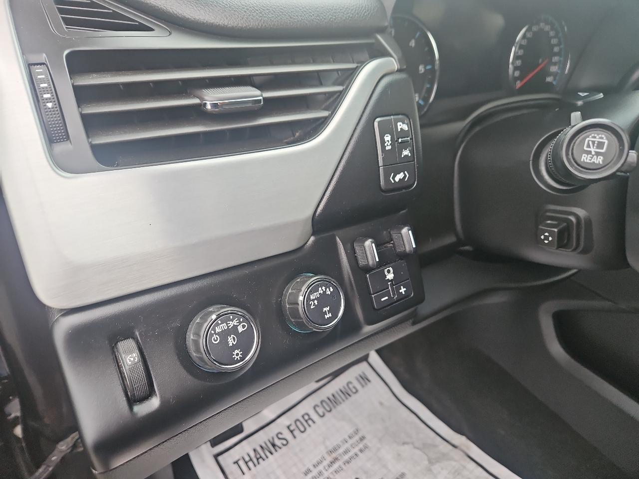 GMC Yukon 4WD 4dr SLT 2017