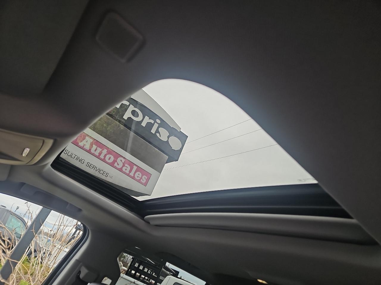 GMC Yukon 4WD 4dr SLT 2017