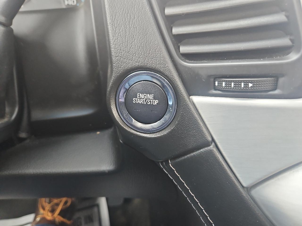 GMC Yukon 4WD 4dr SLT 2017