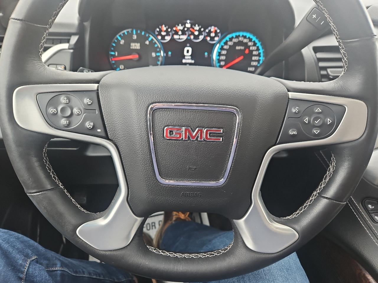 GMC Yukon 4WD 4dr SLT 2017