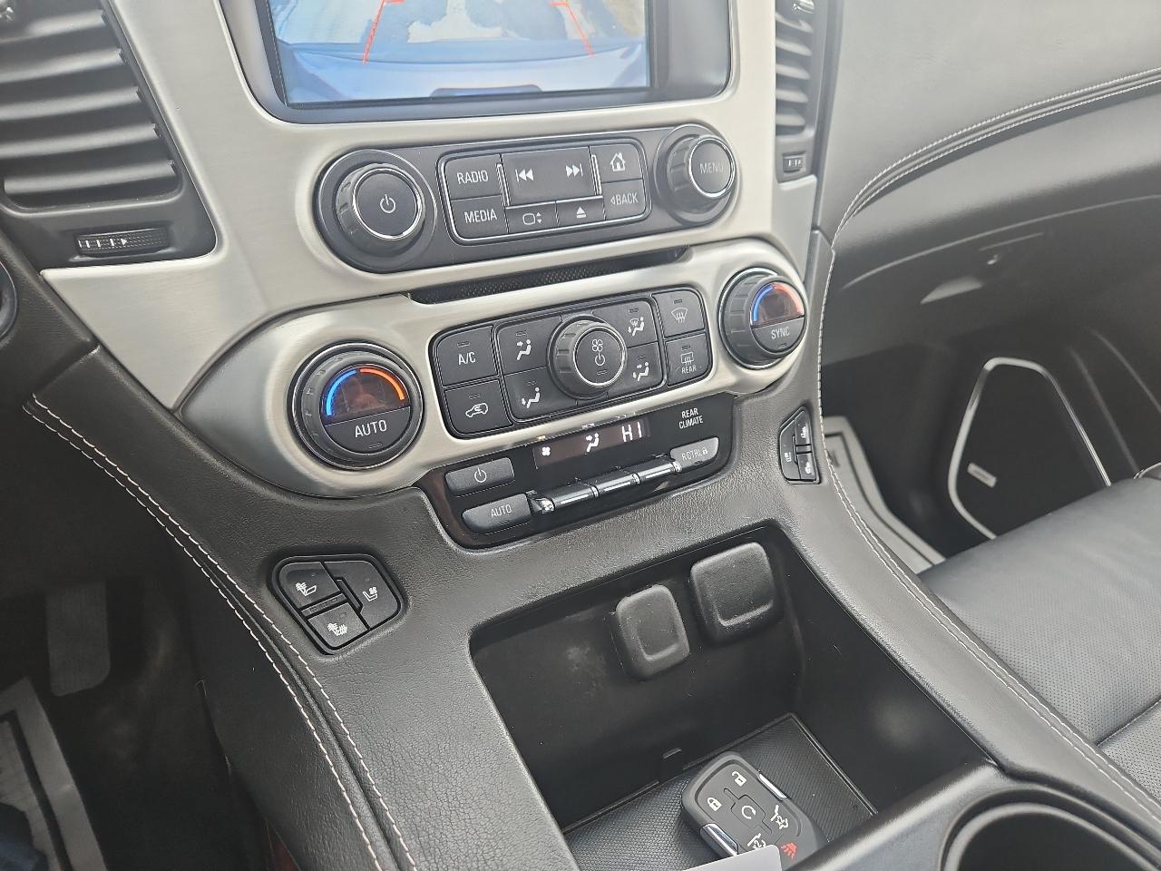 GMC Yukon 4WD 4dr SLT 2017