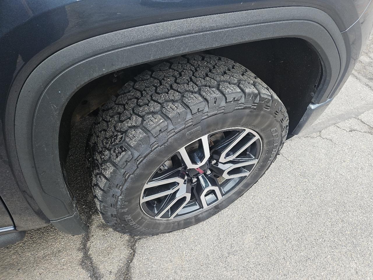 GMC Sierra 1500 4WD Crew Cab 147" AT4 2021