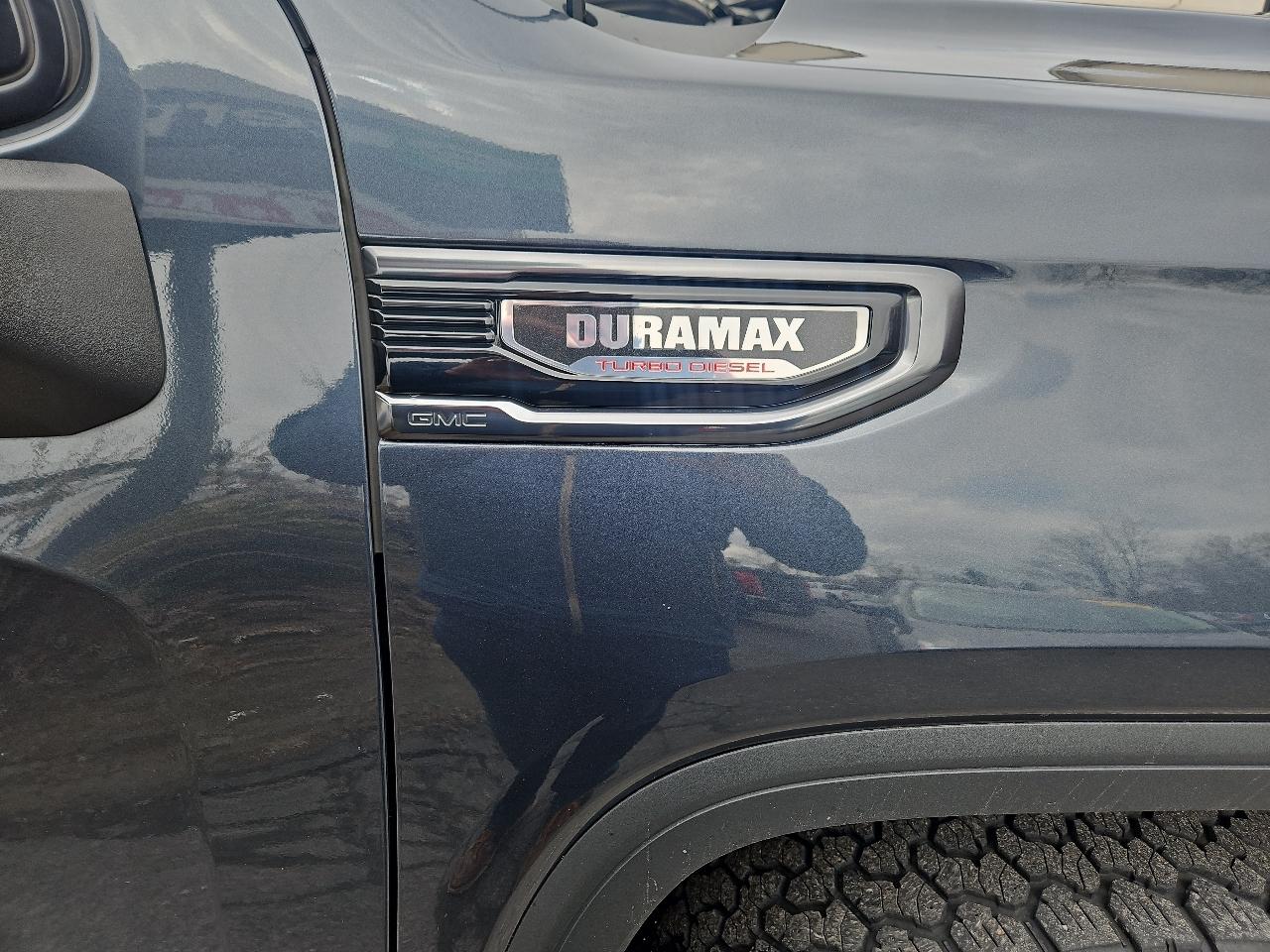 GMC Sierra 1500 4WD Crew Cab 147" AT4 2021