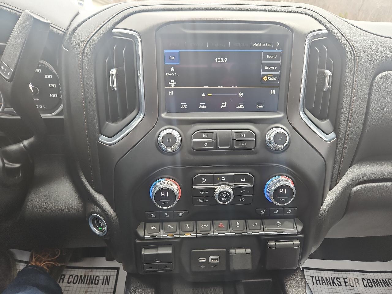 GMC Sierra 1500 4WD Crew Cab 147" AT4 2021