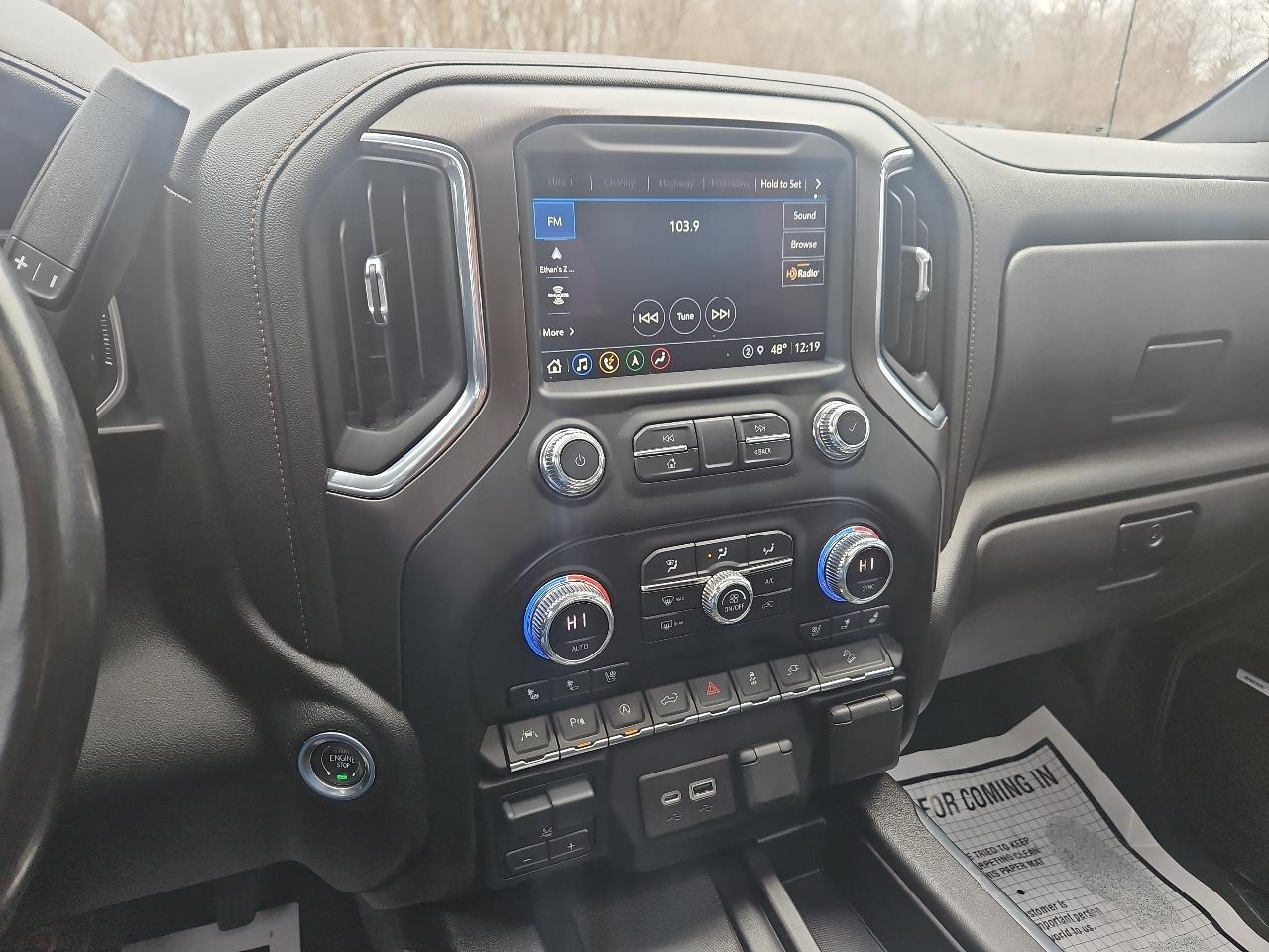 GMC Sierra 1500 4WD Crew Cab 147" AT4 2021