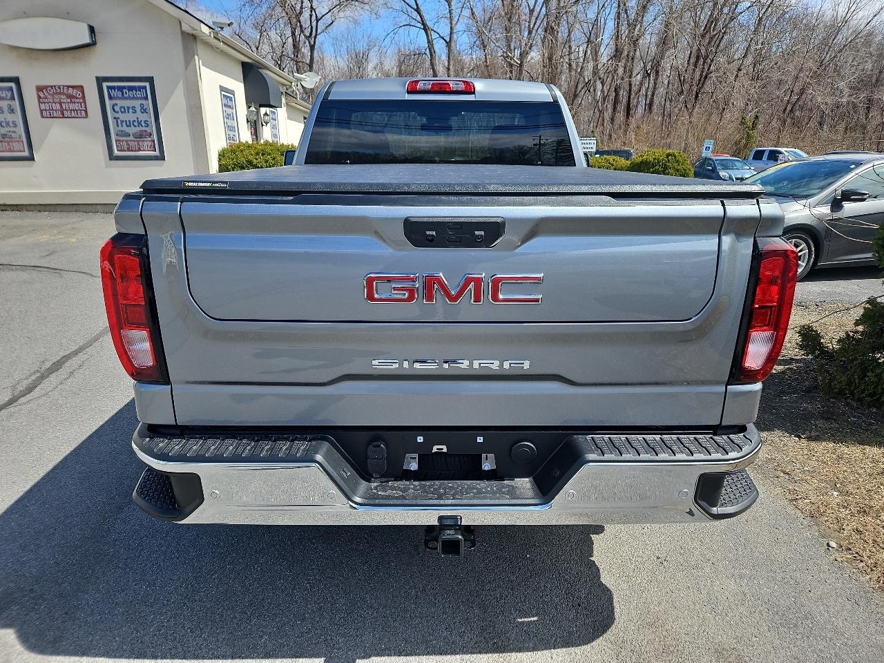 GMC Sierra 1500 4WD Reg Cab 126" Pro 2025