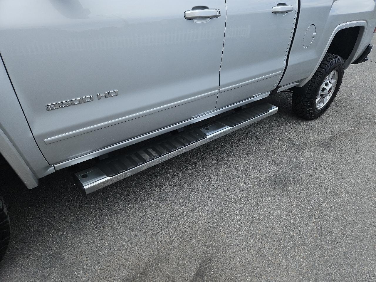 GMC Sierra 2500HD 4WD Double Cab 144.2" SLE 2019