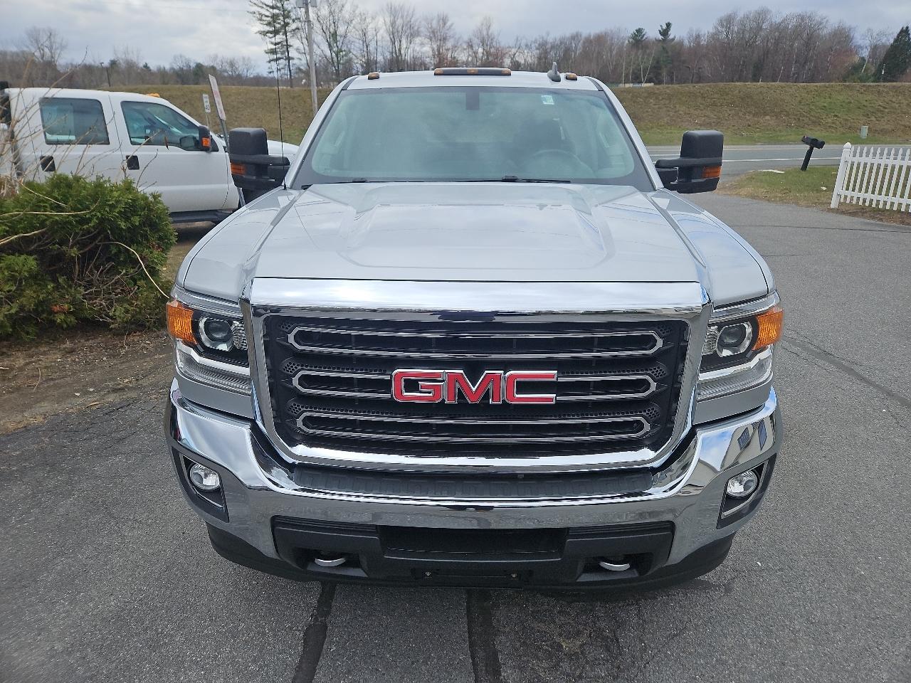 GMC Sierra 2500HD 4WD Double Cab 144.2" SLE 2019