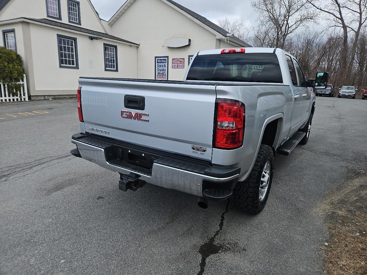 GMC Sierra 2500HD 4WD Double Cab 144.2" SLE 2019