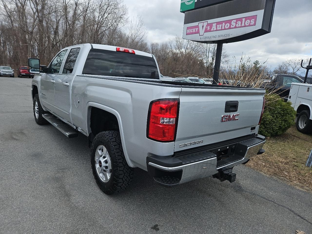 GMC Sierra 2500HD 4WD Double Cab 144.2" SLE 2019
