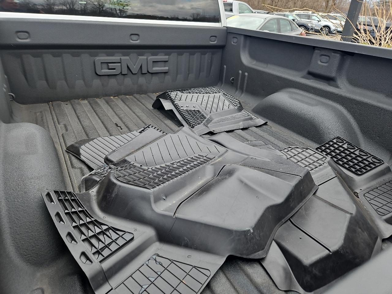 GMC Sierra 2500HD 4WD Double Cab 144.2" SLE 2019